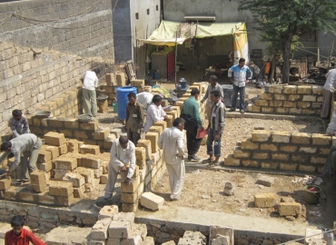 Hands-on training with “Bela” or dressed limestone masonry at Mekhadi